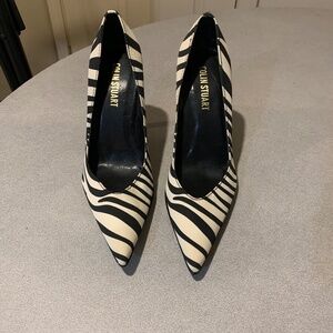 NWOB Colin Stuart Black/Ivory Striped Pumps sz 8.5